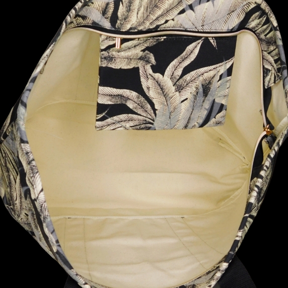 Tropical Black & Grey Floral Print Summer Tote Bag - Picture 5 of 5